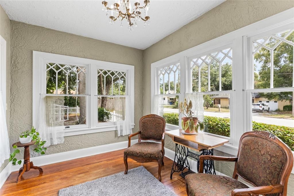 For Sale: $379,900 (3 beds, 1 baths, 1538 Square Feet)