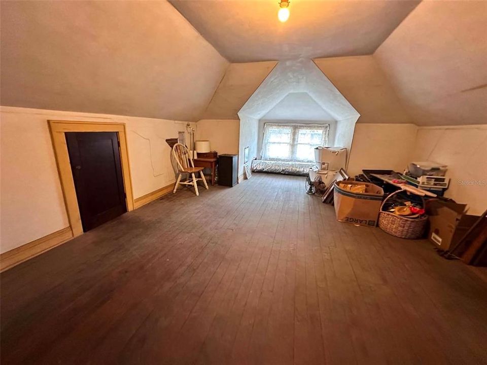 For Sale: $379,900 (3 beds, 1 baths, 1538 Square Feet)