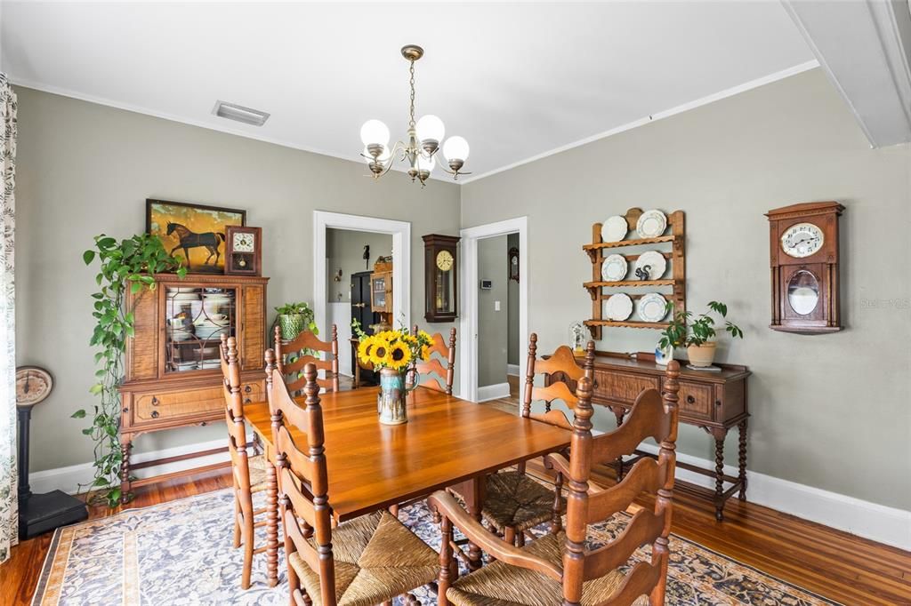 For Sale: $379,900 (3 beds, 1 baths, 1538 Square Feet)