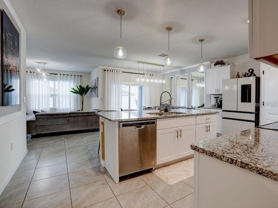 For Sale: $519,000 (4 beds, 2 baths, 1846 Square Feet)
