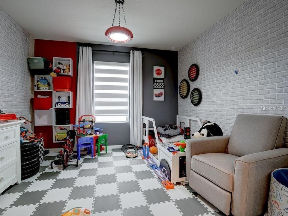 For Sale: $519,000 (4 beds, 2 baths, 1846 Square Feet)