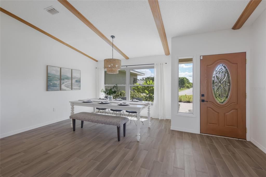 For Sale: $527,500 (3 beds, 2 baths, 1741 Square Feet)