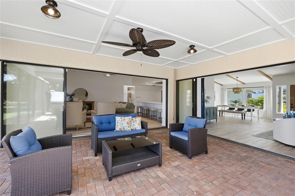 For Sale: $527,500 (3 beds, 2 baths, 1741 Square Feet)