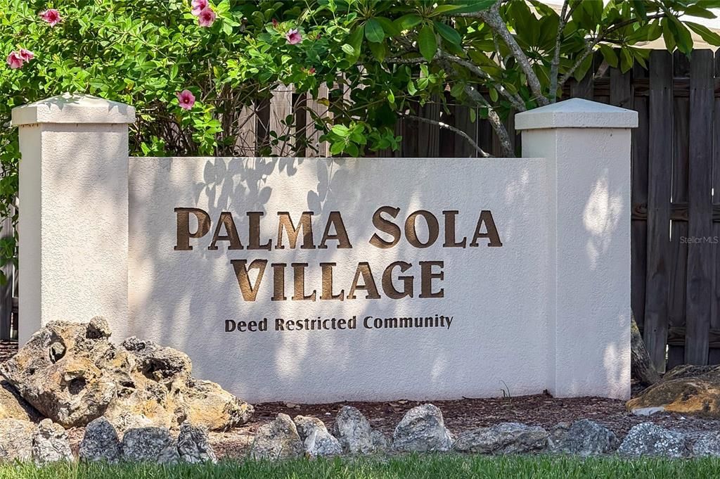 For Sale: $527,500 (3 beds, 2 baths, 1741 Square Feet)