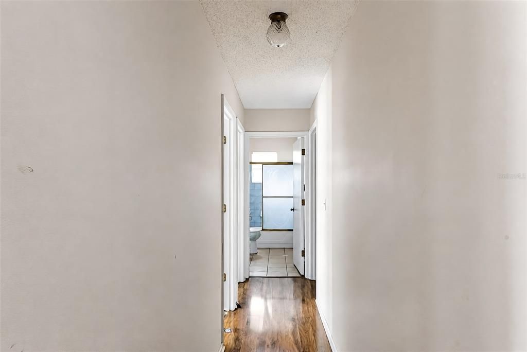 For Sale: $305,000 (3 beds, 2 baths, 1734 Square Feet)