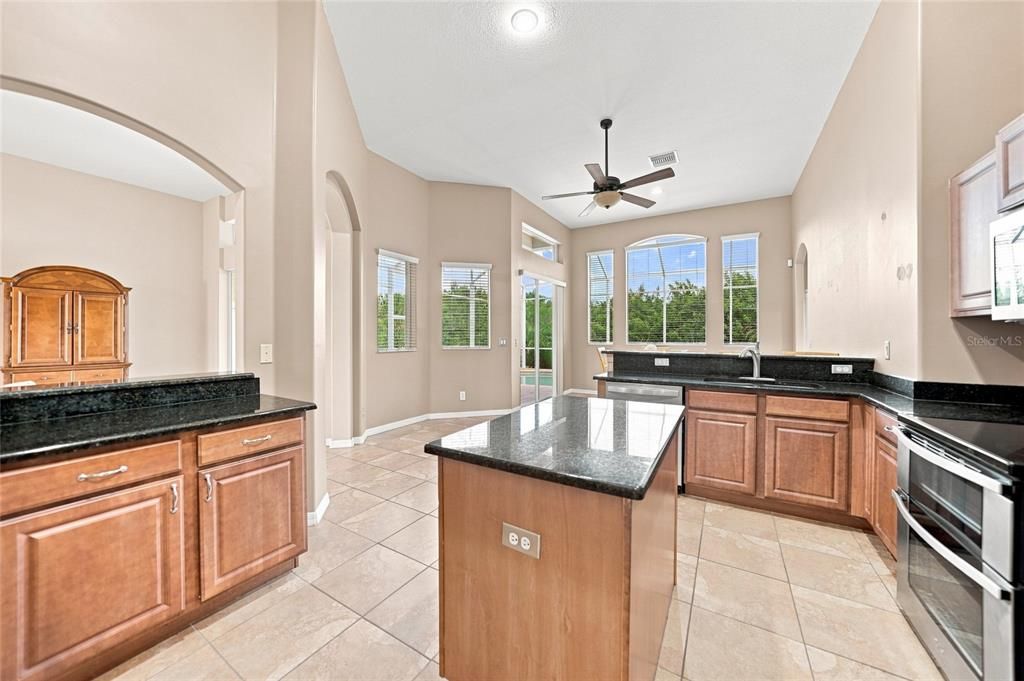 For Sale: $439,900 (3 beds, 3 baths, 2232 Square Feet)