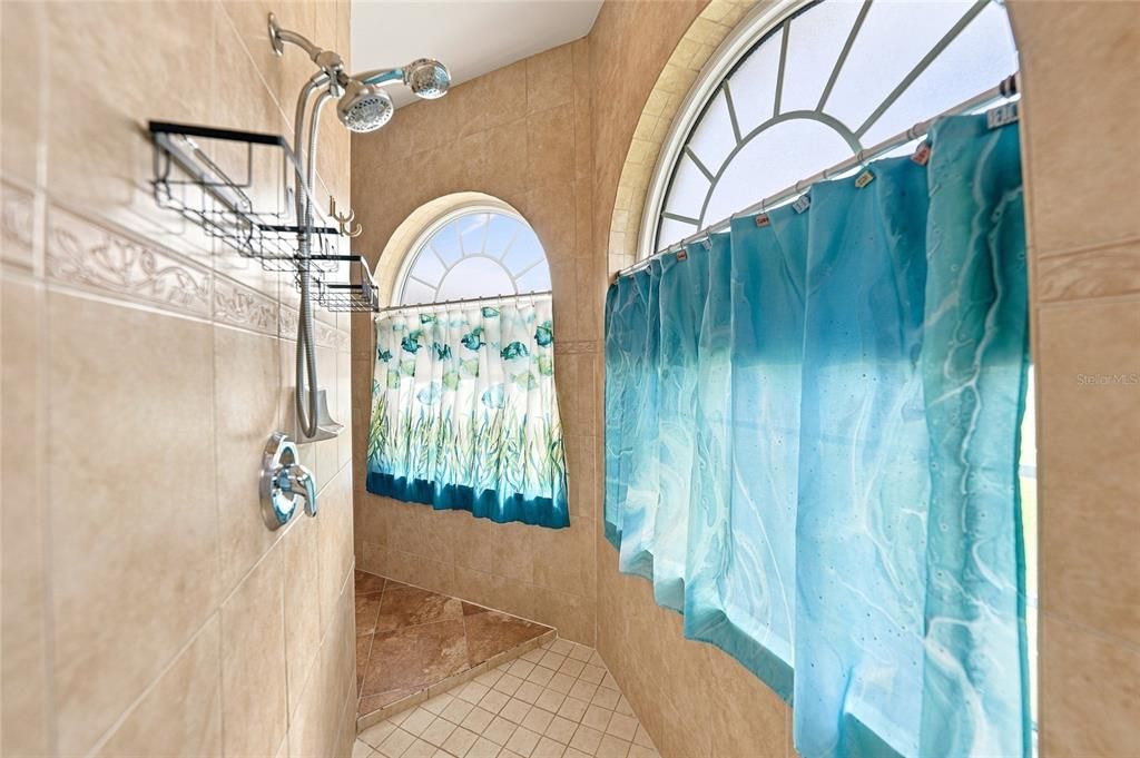 For Sale: $439,900 (3 beds, 3 baths, 2232 Square Feet)