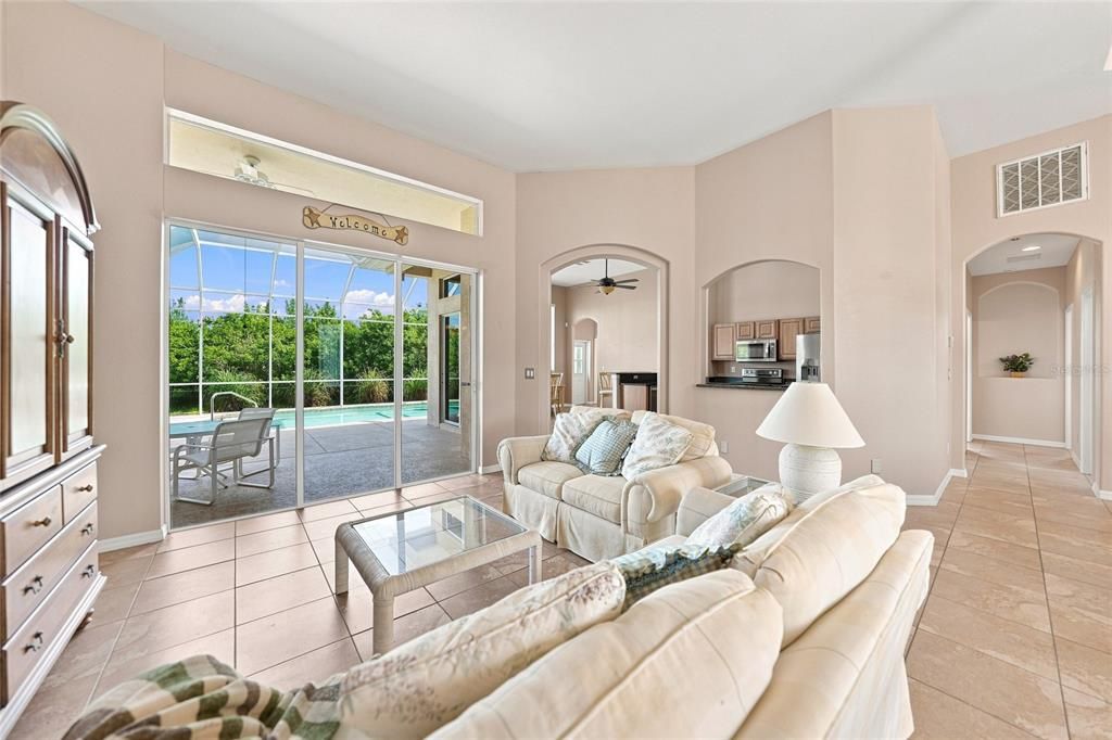 For Sale: $439,900 (3 beds, 3 baths, 2232 Square Feet)