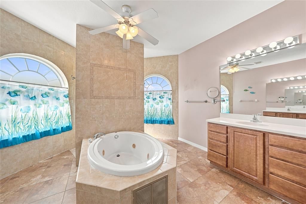 For Sale: $439,900 (3 beds, 3 baths, 2232 Square Feet)