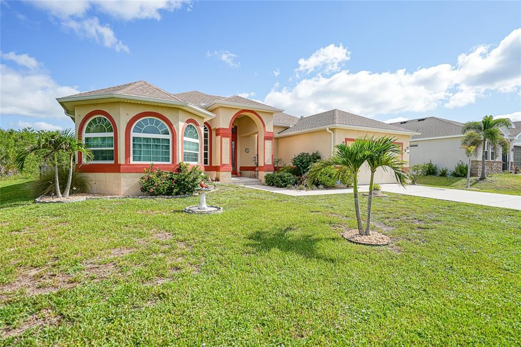 For Sale: $439,900 (3 beds, 3 baths, 2232 Square Feet)