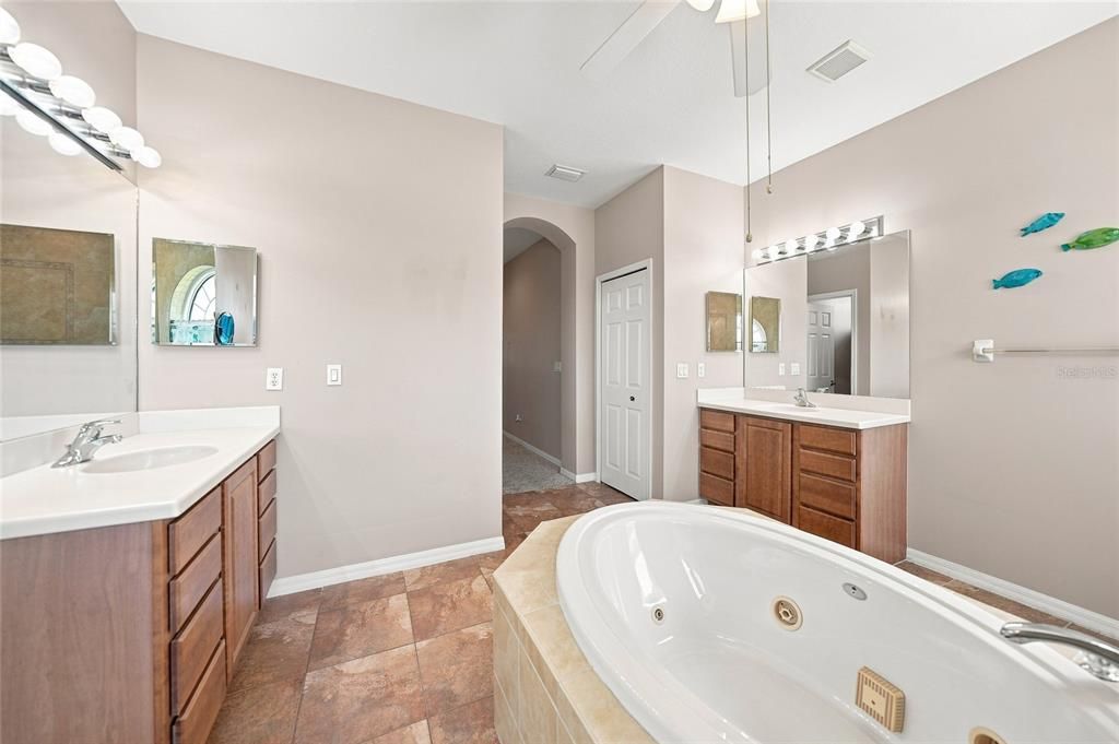 For Sale: $439,900 (3 beds, 3 baths, 2232 Square Feet)