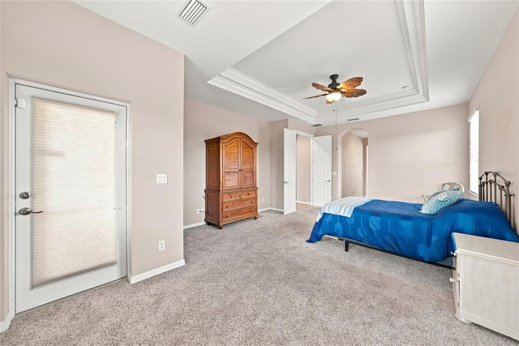 For Sale: $439,900 (3 beds, 3 baths, 2232 Square Feet)