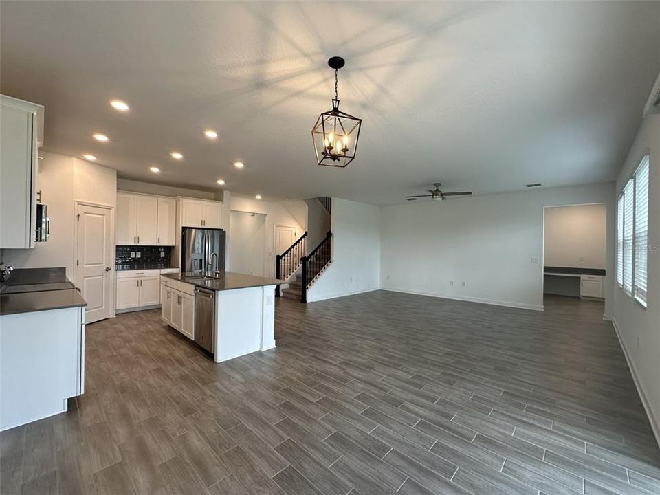 En Renta: $3,299 (5 camas, 3 baños, 3290 Pies cuadrados)