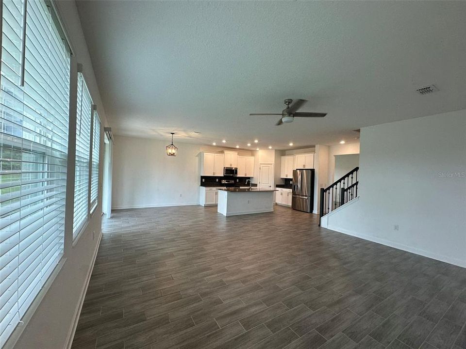 En Renta: $3,299 (5 camas, 3 baños, 3290 Pies cuadrados)