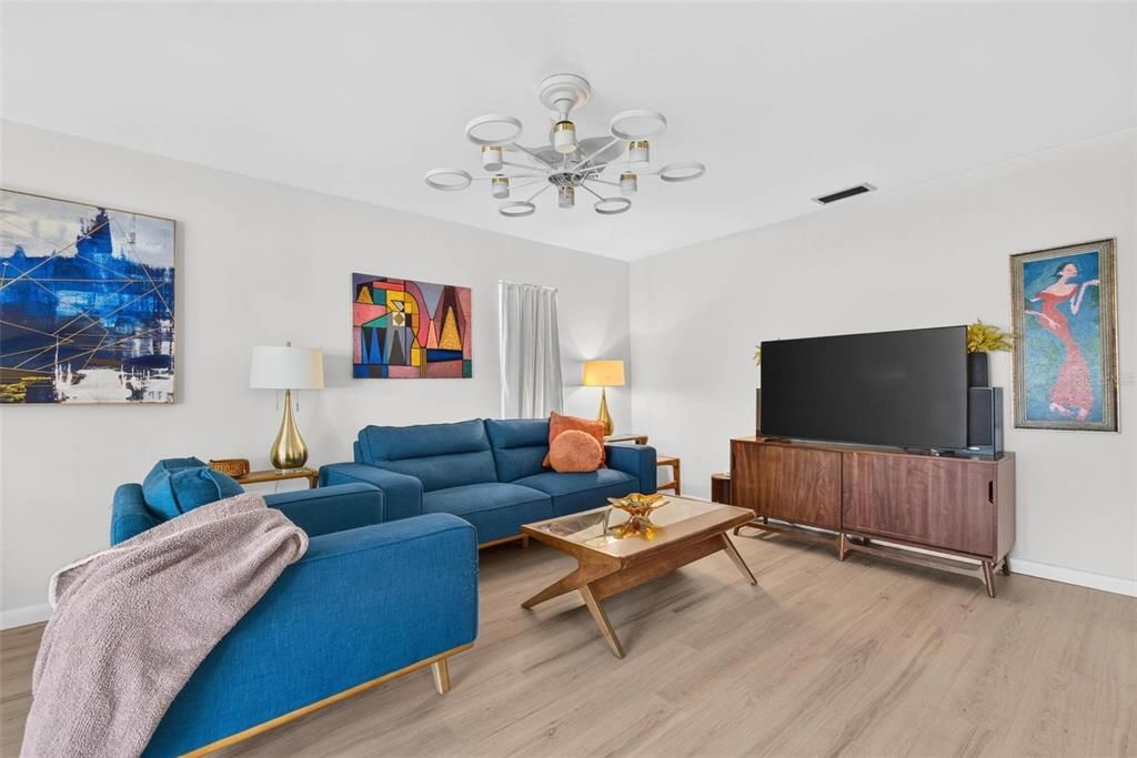 En Venta: $610,000 (3 camas, 2 baños, 1769 Pies cuadrados)