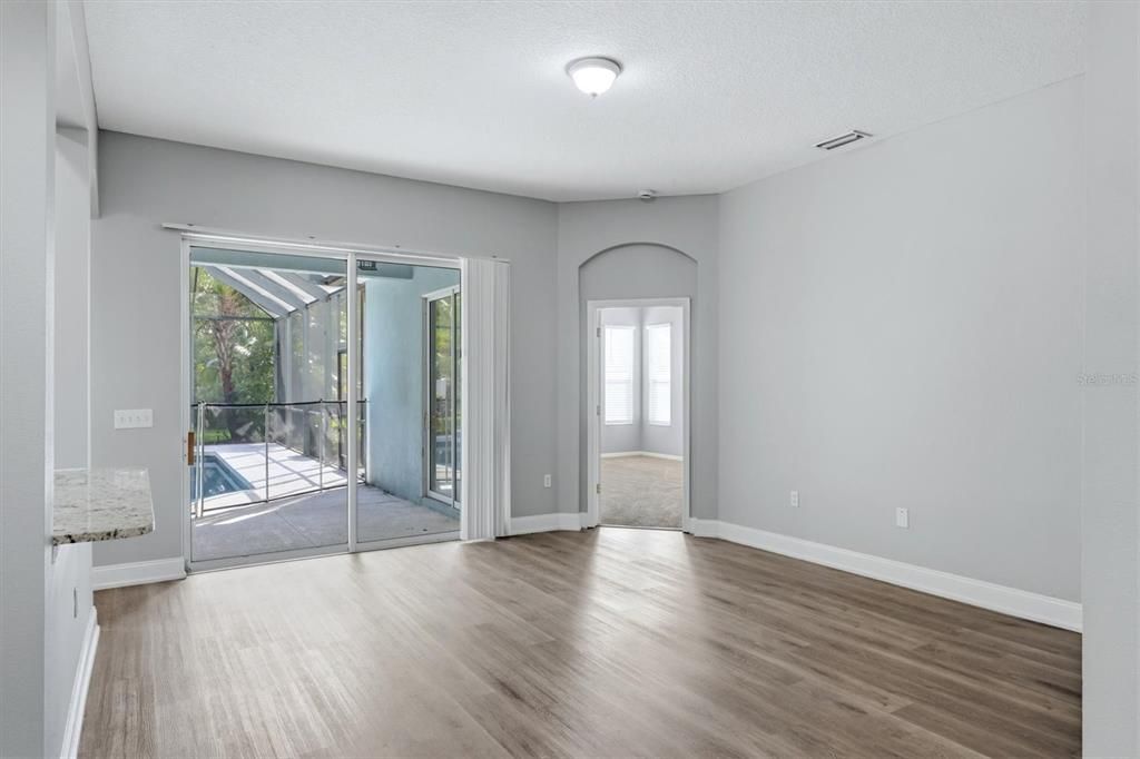 For Sale: $629,900 (4 beds, 3 baths, 2572 Square Feet)