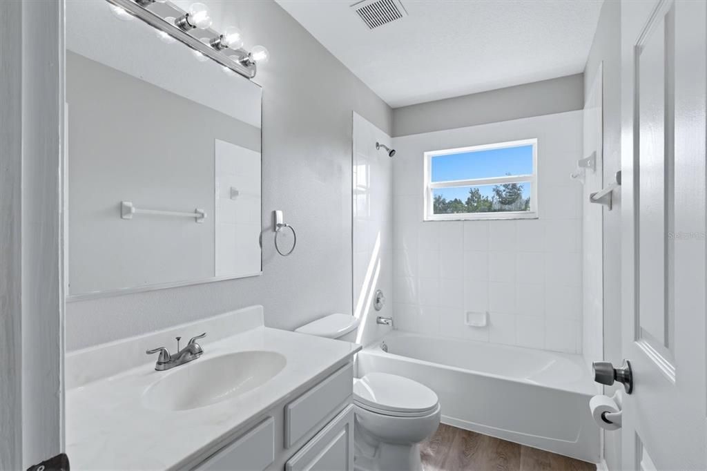 For Sale: $629,900 (4 beds, 3 baths, 2572 Square Feet)
