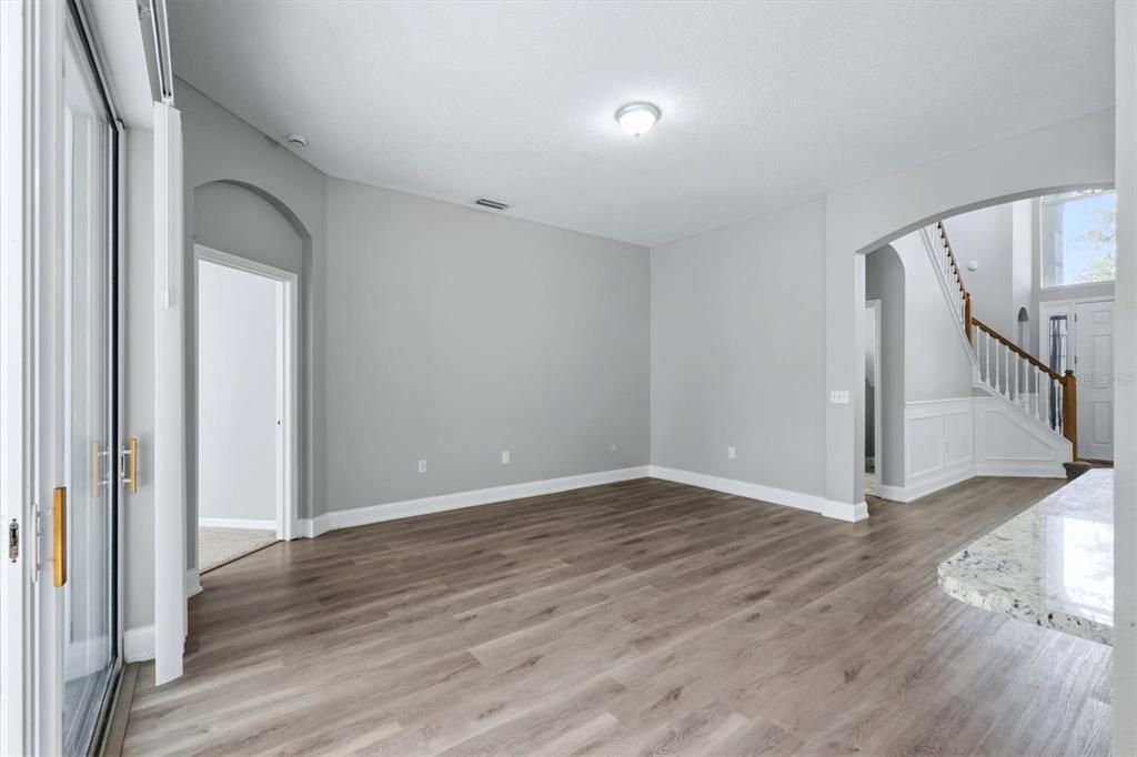 For Sale: $629,900 (4 beds, 3 baths, 2572 Square Feet)