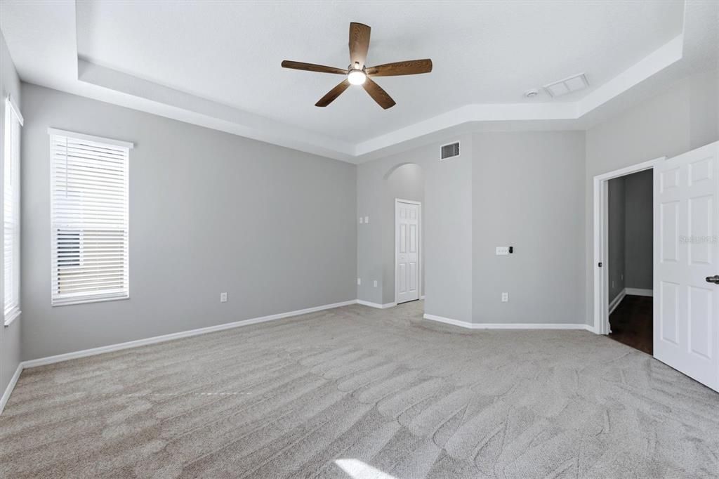 For Sale: $629,900 (4 beds, 3 baths, 2572 Square Feet)