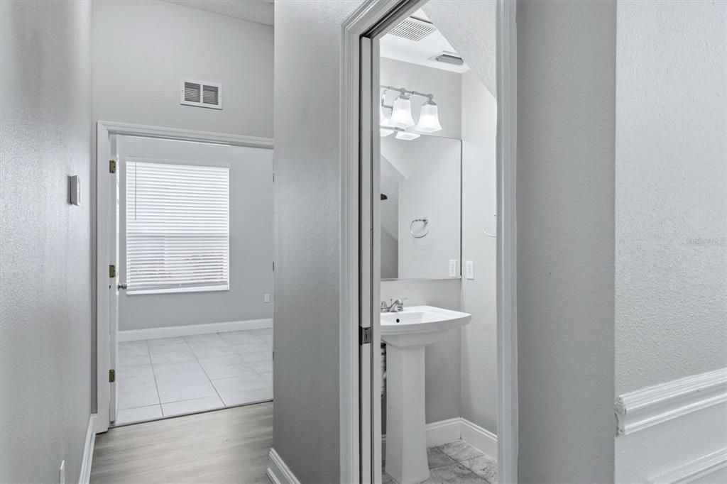 For Sale: $629,900 (4 beds, 3 baths, 2572 Square Feet)
