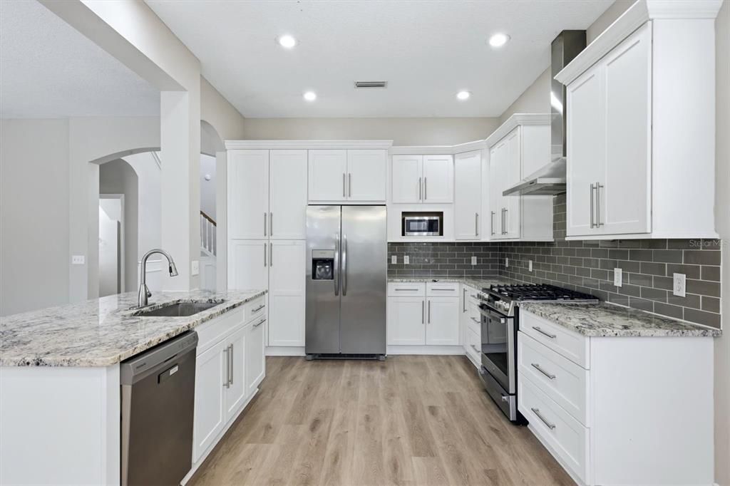 For Sale: $629,900 (4 beds, 3 baths, 2572 Square Feet)