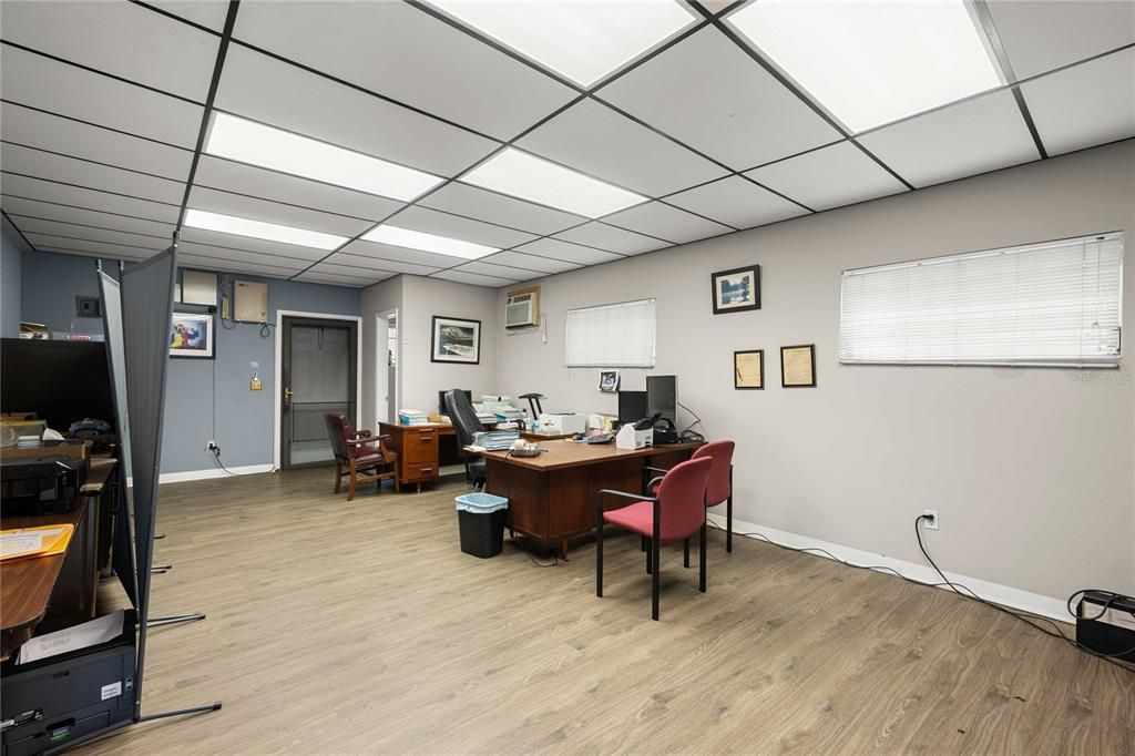 En Venta: $599,000 (0 camas, 0 baños, 2304 Pies cuadrados)
