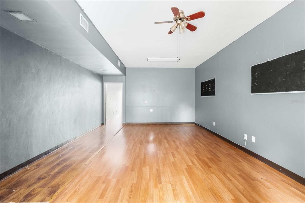 En Venta: $599,000 (0 camas, 0 baños, 2304 Pies cuadrados)