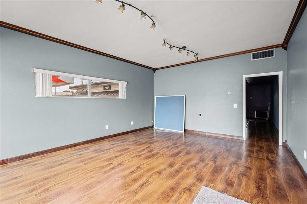 En Venta: $599,000 (0 camas, 0 baños, 2304 Pies cuadrados)