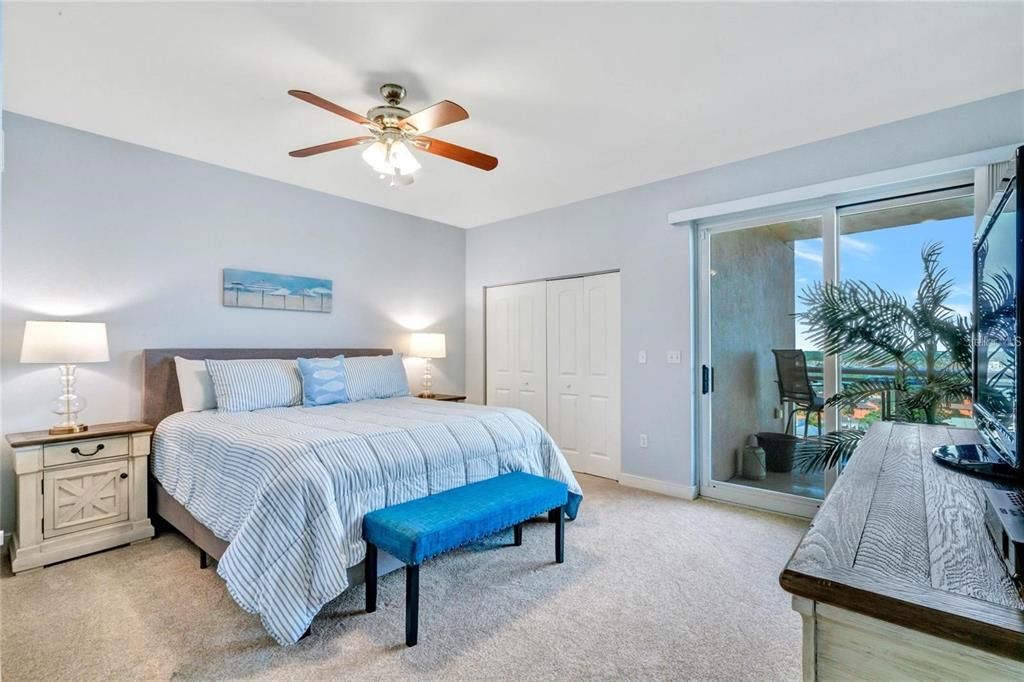 For Rent: $5,500 (2 beds, 2 baths, 2097 Square Feet)