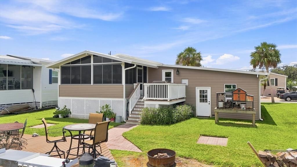 For Sale: $450,000 (2 beds, 2 baths, 1288 Square Feet)
