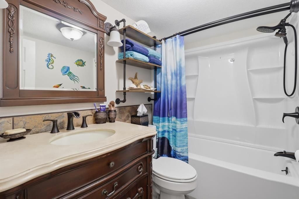 For Sale: $450,000 (2 beds, 2 baths, 1288 Square Feet)