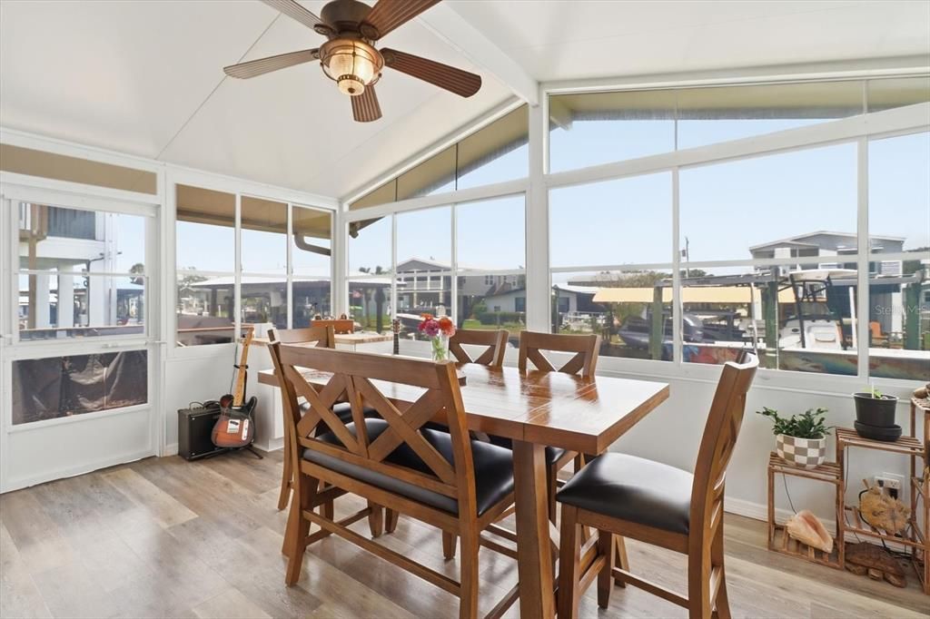 For Sale: $450,000 (2 beds, 2 baths, 1288 Square Feet)
