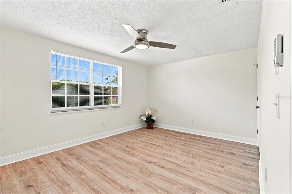 En Venta: $219,000 (2 camas, 1 baños, 1056 Pies cuadrados)
