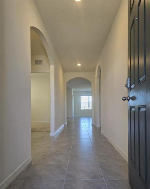 For Rent: $2,300 (3 beds, 2 baths, 1725 Square Feet)