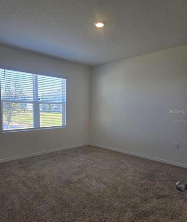 For Rent: $2,300 (3 beds, 2 baths, 1725 Square Feet)