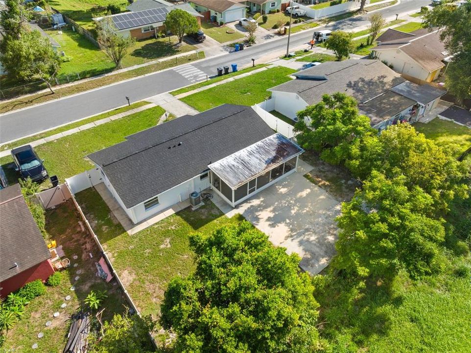 For Sale: $334,900 (4 beds, 2 baths, 950 Square Feet)