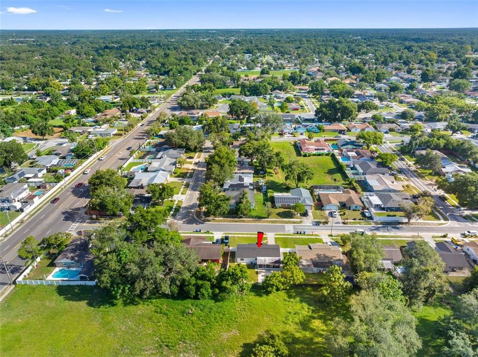 For Sale: $334,900 (4 beds, 2 baths, 950 Square Feet)