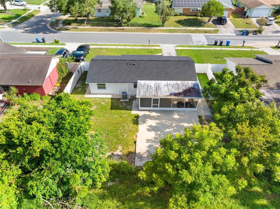 For Sale: $334,900 (4 beds, 2 baths, 950 Square Feet)
