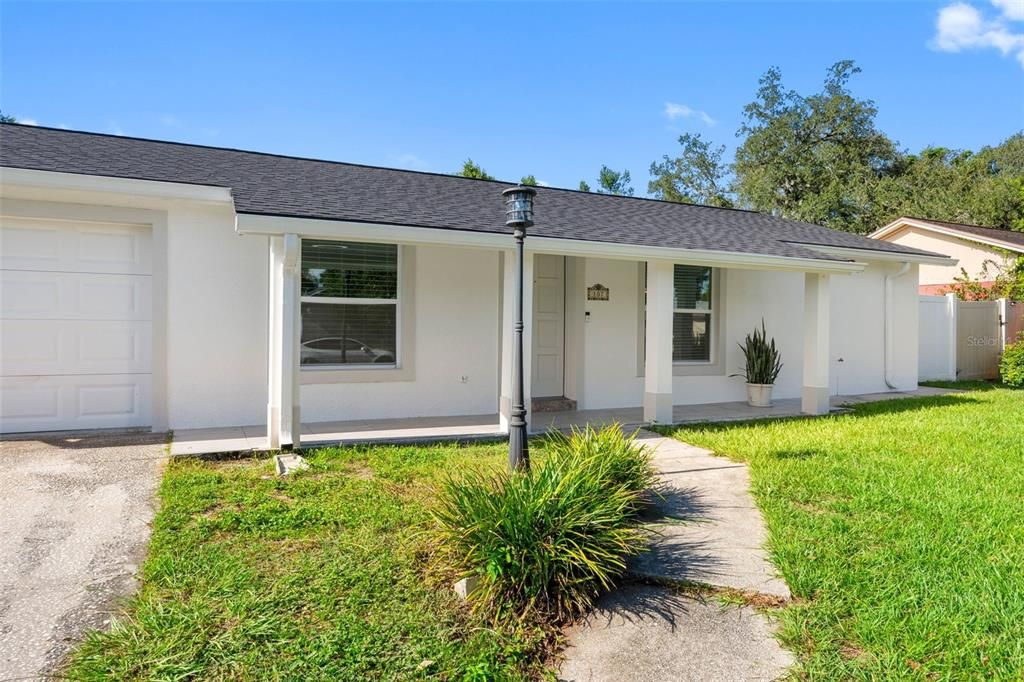 For Sale: $334,900 (4 beds, 2 baths, 950 Square Feet)