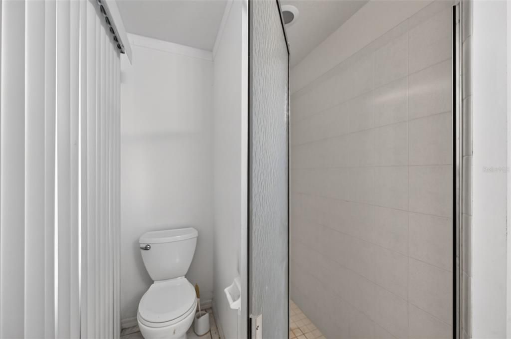 На продажу: $225,000 (3 спален, 2 ванн, 1318 Квадратных фут)