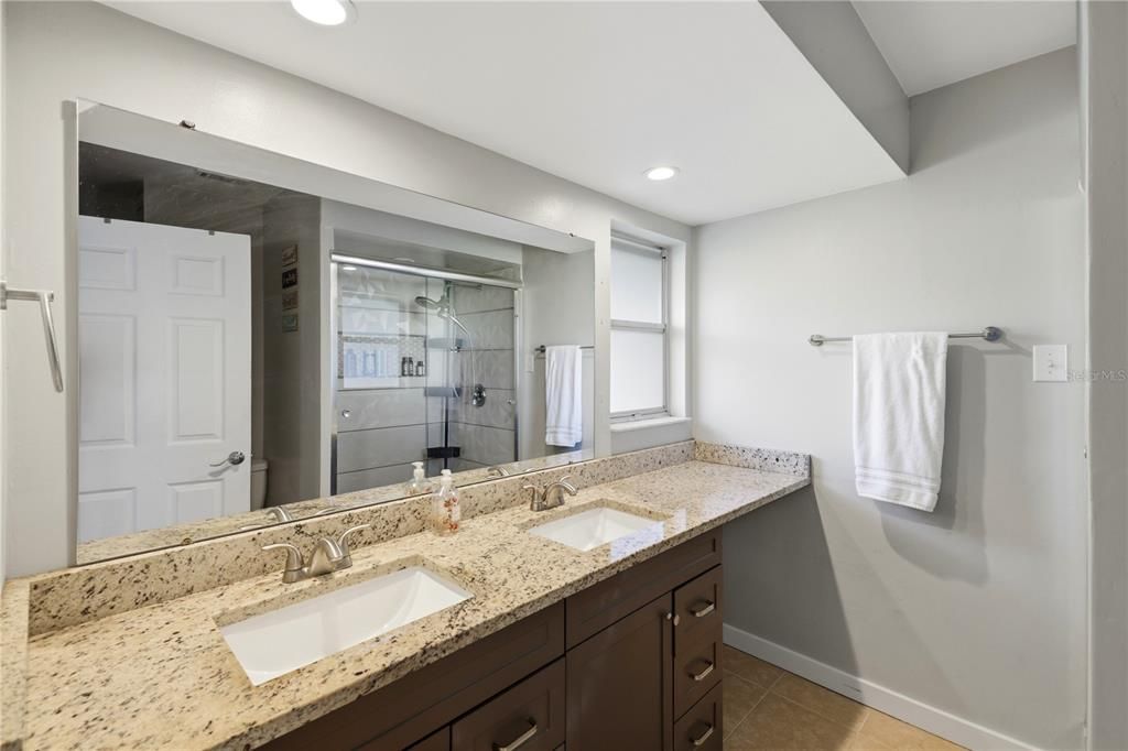 For Sale: $285,000 (3 beds, 2 baths, 1868 Square Feet)