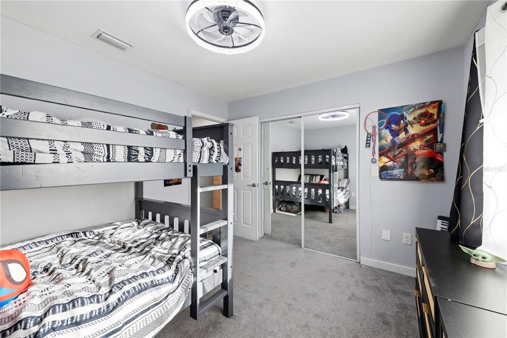 For Sale: $285,000 (3 beds, 2 baths, 1868 Square Feet)