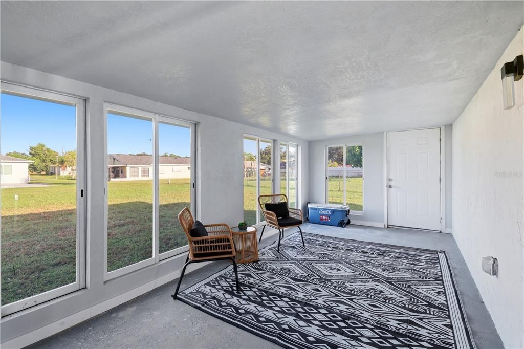 For Sale: $285,000 (3 beds, 2 baths, 1868 Square Feet)