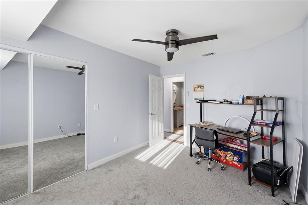 For Sale: $285,000 (3 beds, 2 baths, 1868 Square Feet)