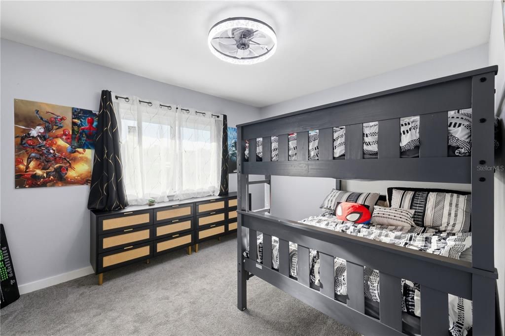 For Sale: $285,000 (3 beds, 2 baths, 1868 Square Feet)