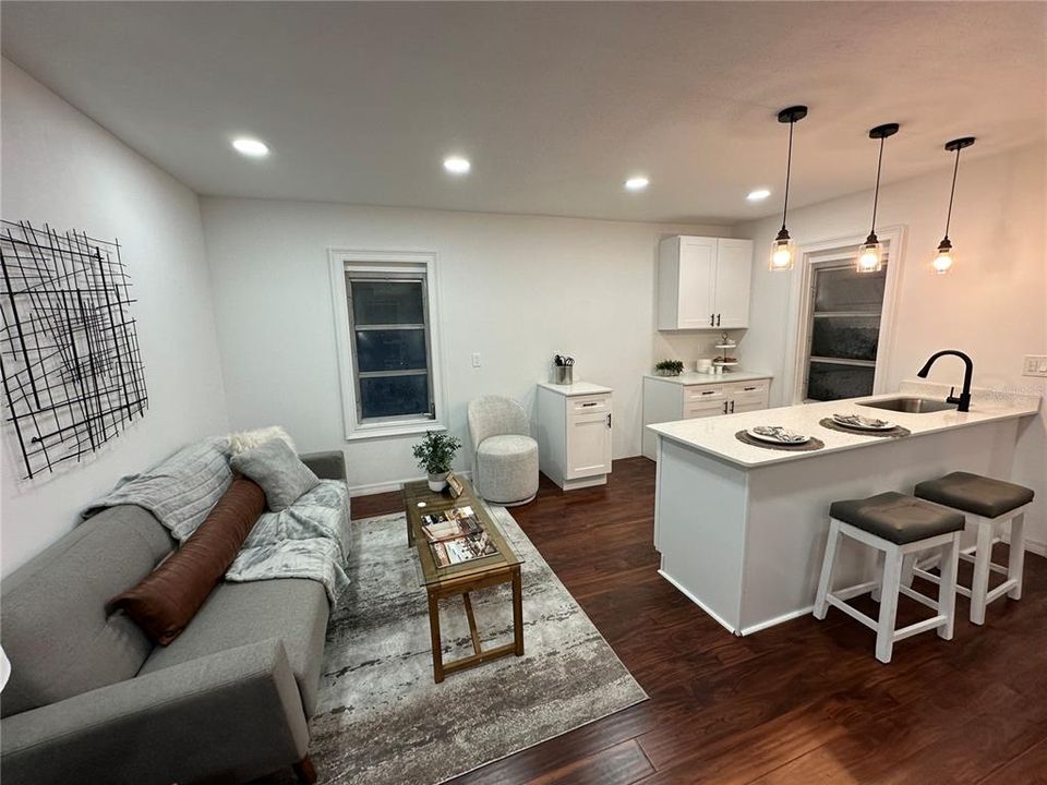 For Rent: $2,500 (3 beds, 2 baths, 1200 Square Feet)