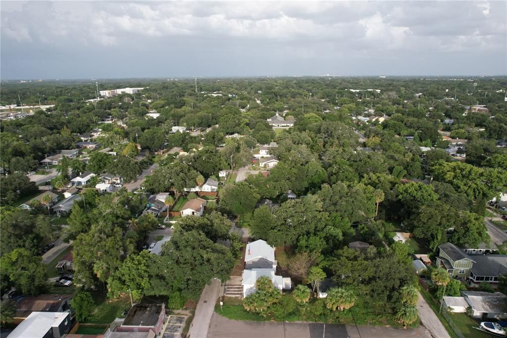 For Rent: $2,500 (3 beds, 2 baths, 1200 Square Feet)