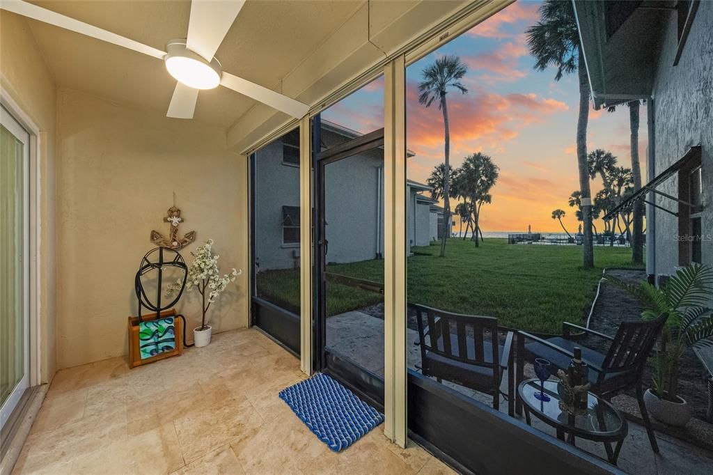 For Sale: $699,000 (2 beds, 2 baths, 1200 Square Feet)