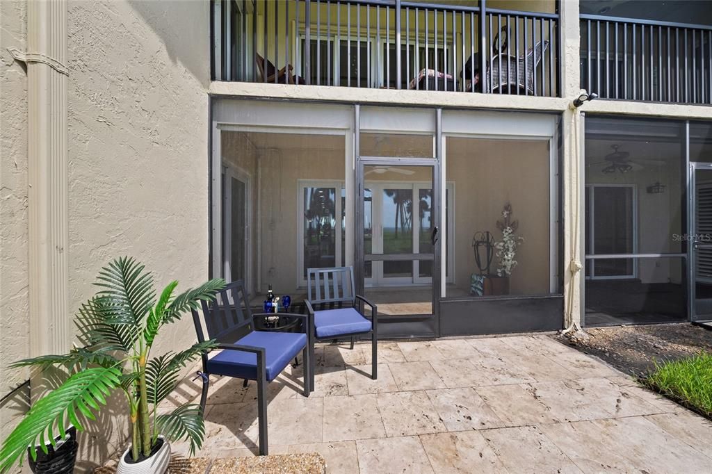 For Sale: $699,000 (2 beds, 2 baths, 1200 Square Feet)