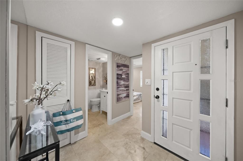 For Sale: $699,000 (2 beds, 2 baths, 1200 Square Feet)